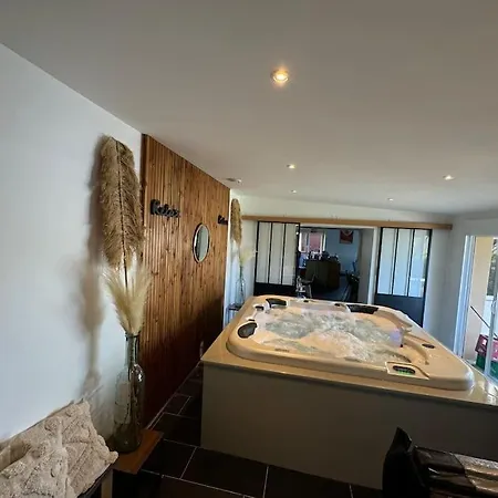 Maison Spacieuse & Jardin Casa vacanze *